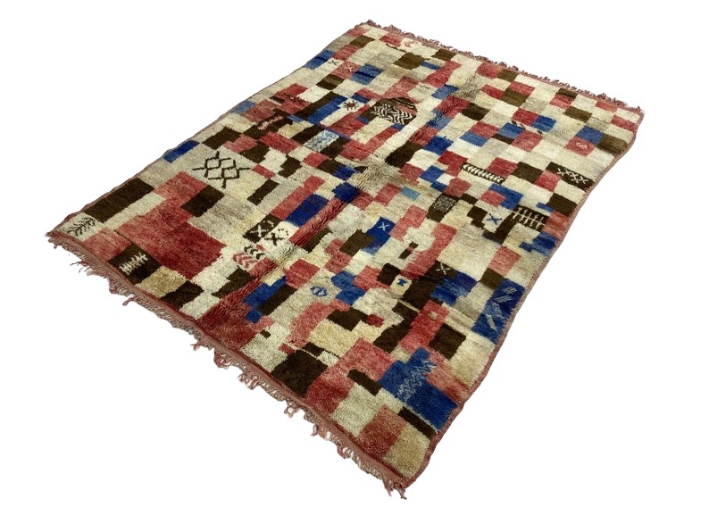 thigh-c_white_cream_brown_beige_red_blue_nabil-fouad_-8.jpg