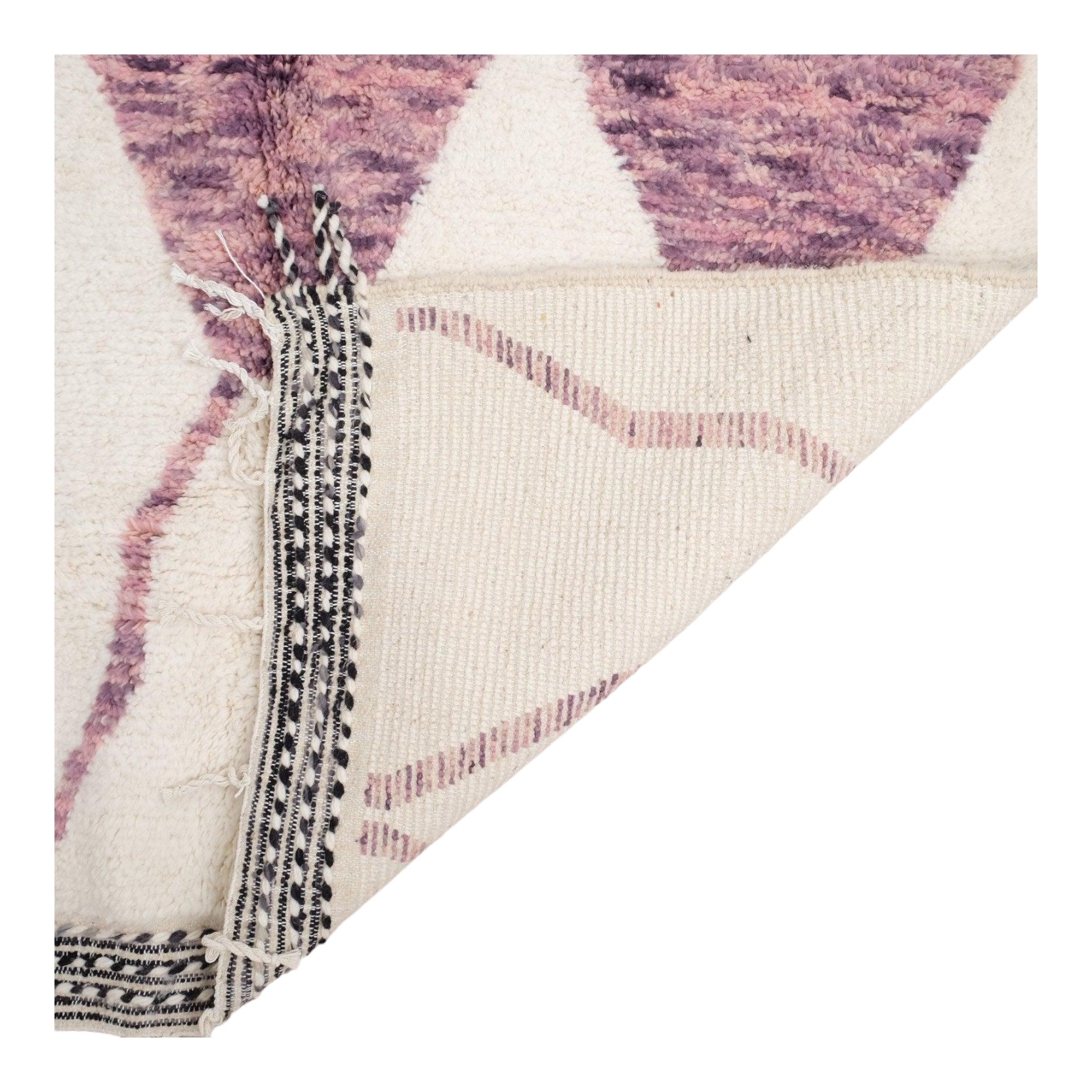 thigh-c_white_cream_beige_pink_idris-_4.jpg