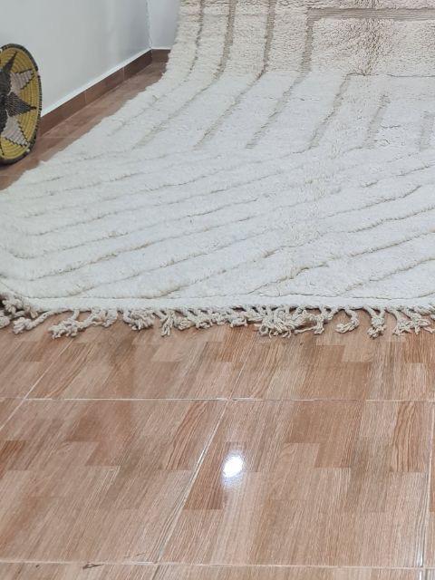 latir_white_cream1_4.jpg