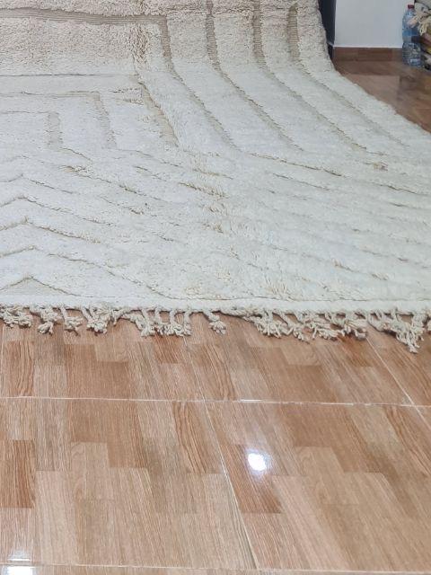 latir_white_cream1_5.jpg
