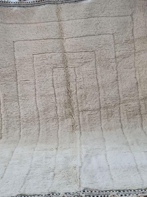 lamir_white_cream1_6.jpg